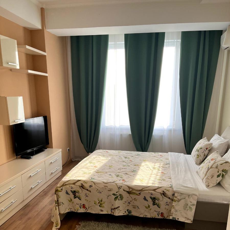 Stefan Cel Mare 1 Studio Chişinǎu Buitenkant foto
